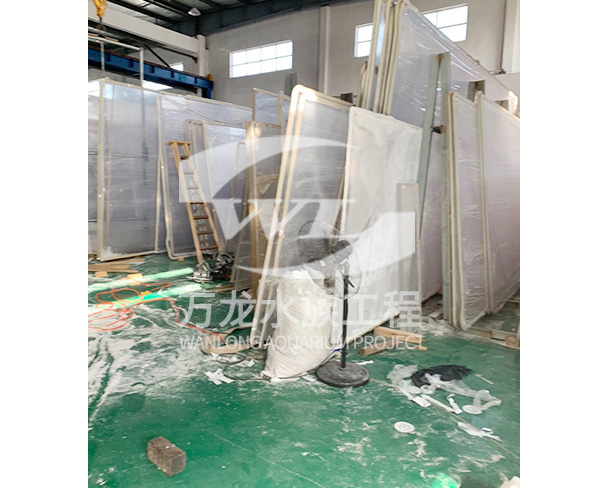 亞克力魚缸為什么有異味